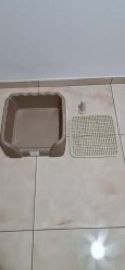Продам туалет для шенка или маленькой собачки, новый, очень удобно убирать и мыть легко отучить от титулей, есть только 1 шт. в Ашдоде.