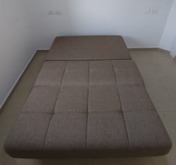 Компактный раскладной диван кровать с ящиком для белья. Куплен в 2019 году в мебельный сети Дакс за 5100 шек, продается по случаю переезда в более тесно квартиру. Состояние отличное. Стоял в комнате для гостей и по факту использовался раз в несколько месяцев по назначению. ... image 3