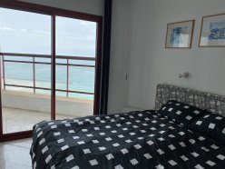 Сдается в аренду на короткий срок  месяц 3.5-комнатная квартира в центре Нетании на первой линии от пляжа с потрясающим видом на море. image 5