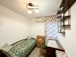4х комнатная квартира в тихом месте, сдаётся без маклера за 2,250 ш. Квартира на улице Бен Ами. image 2